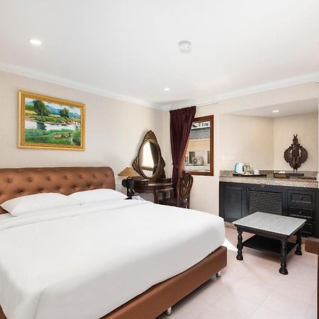 The Ambiance Hotel Паттайя Экстерьер фото