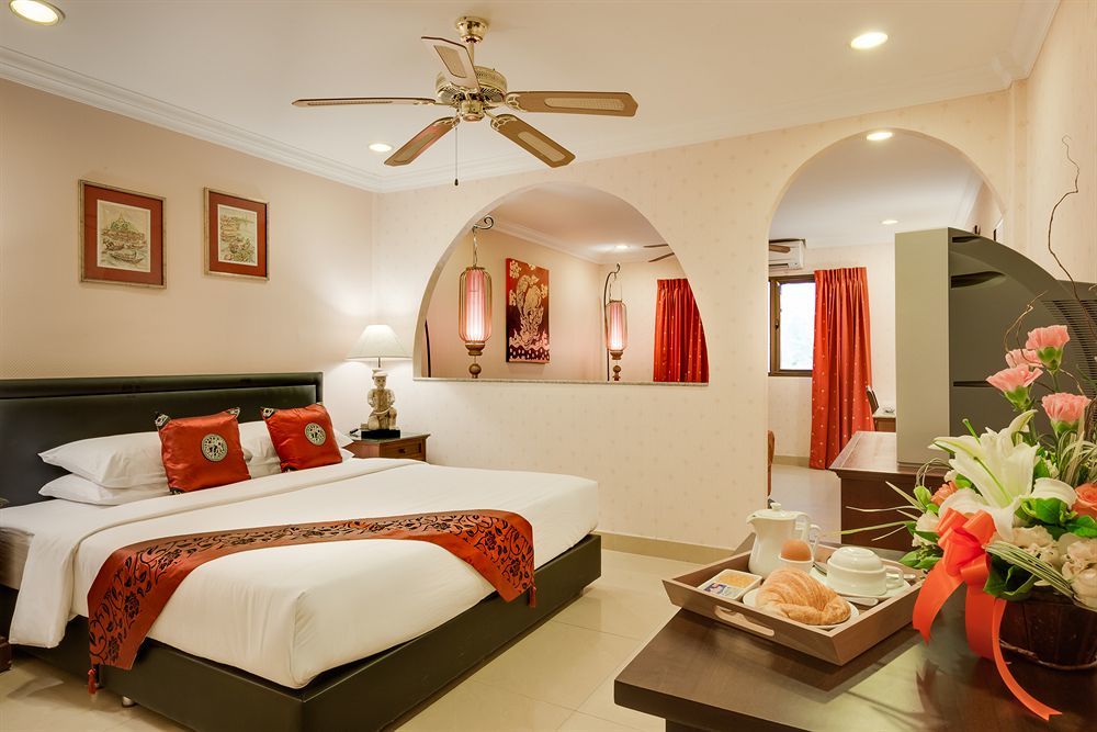 The Ambiance Hotel Паттайя Экстерьер фото
