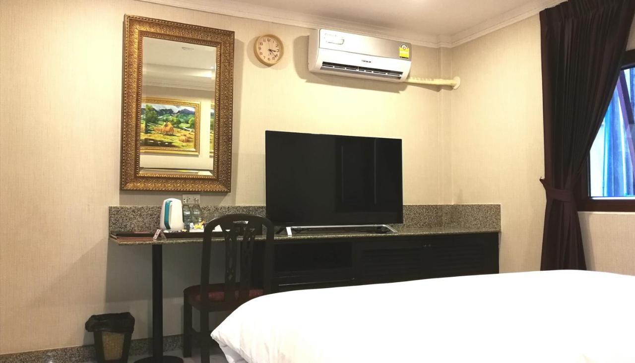 The Ambiance Hotel Паттайя Экстерьер фото